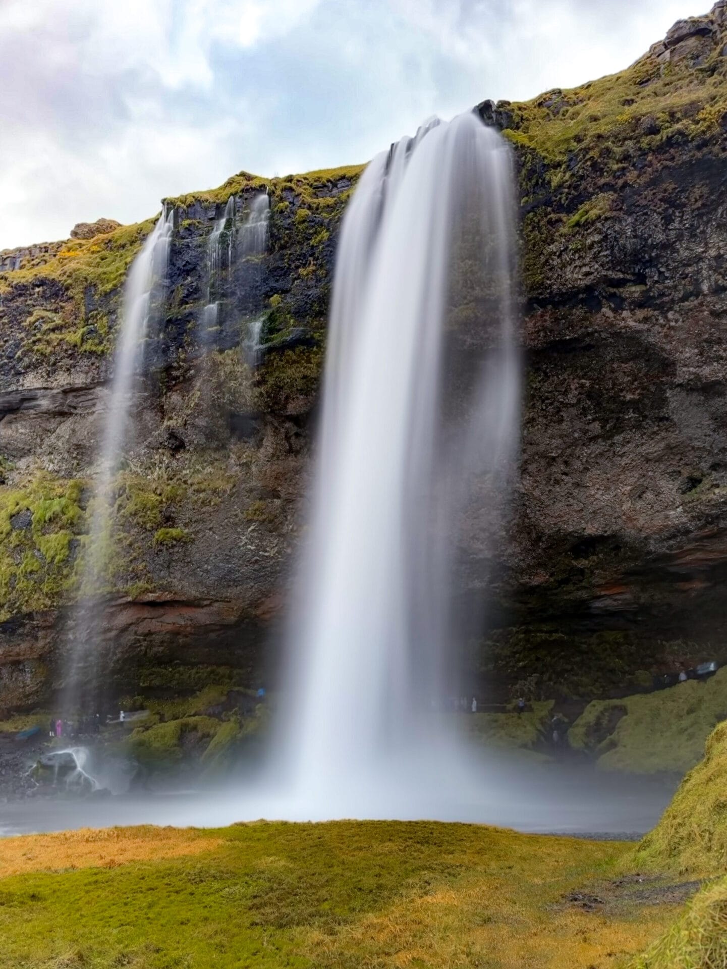 Wodospad Seljalandsfoss  Islandia - WayWithUs.com