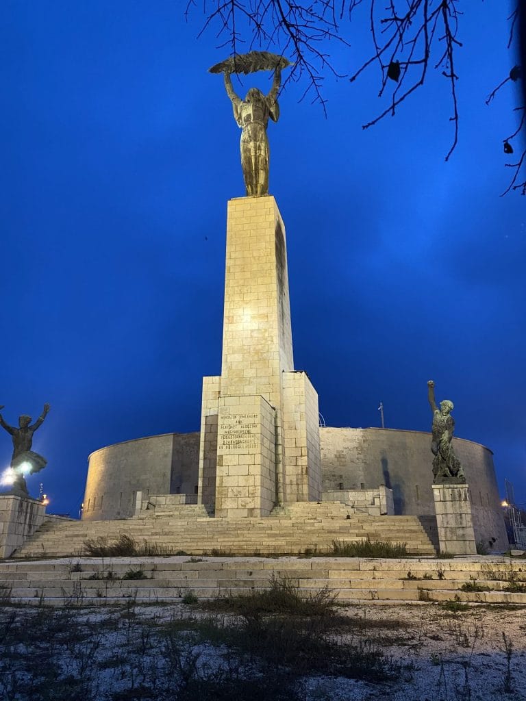 Wzgórze Gellérta, Budapeszt | waywithus.com