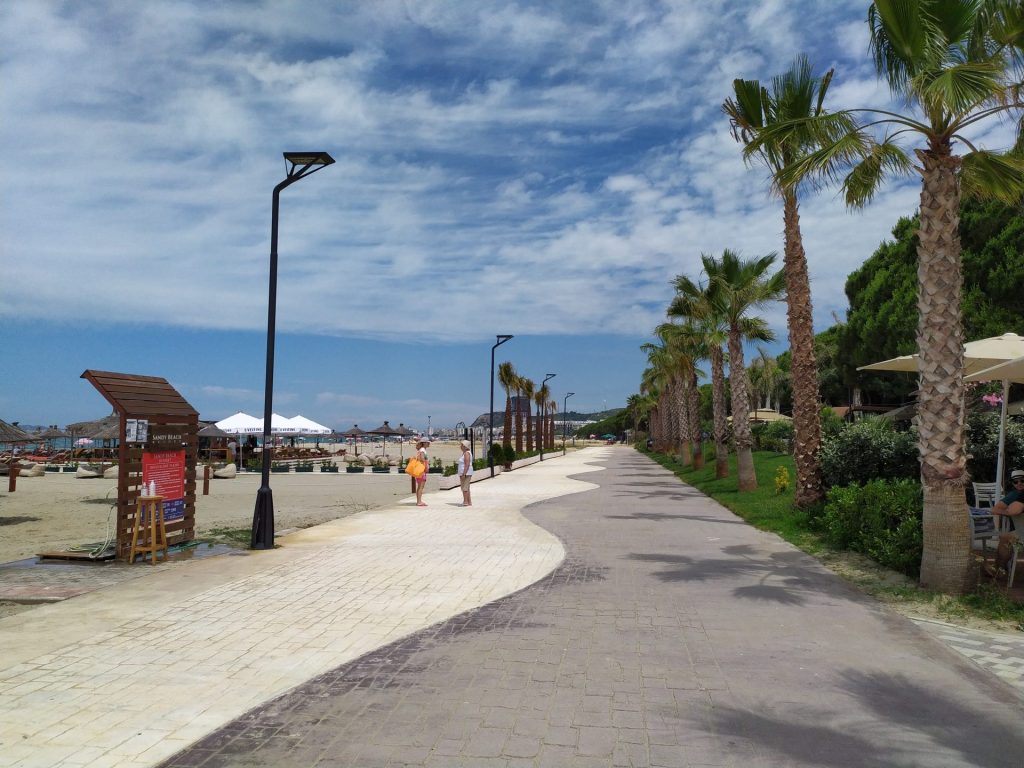 Golem beach