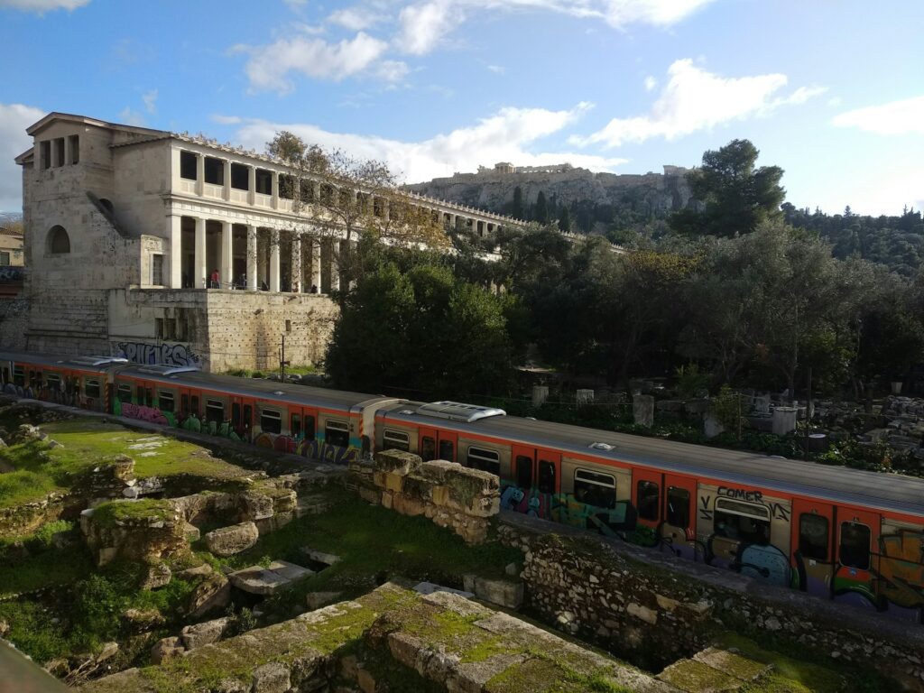 Dojazd z lotniska Ateny do centrum metrem (Linia 3)