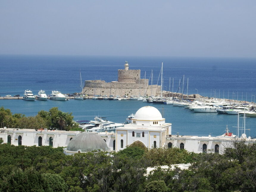 Port Mandraki, Rodos