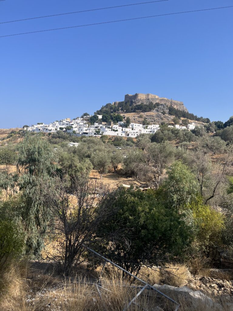 widok na Akropol w Lindos