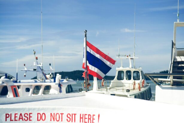 flaga Tajlandii na łodzi