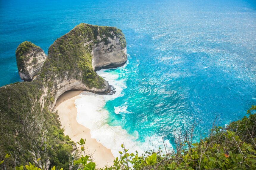 Kelingking Beach